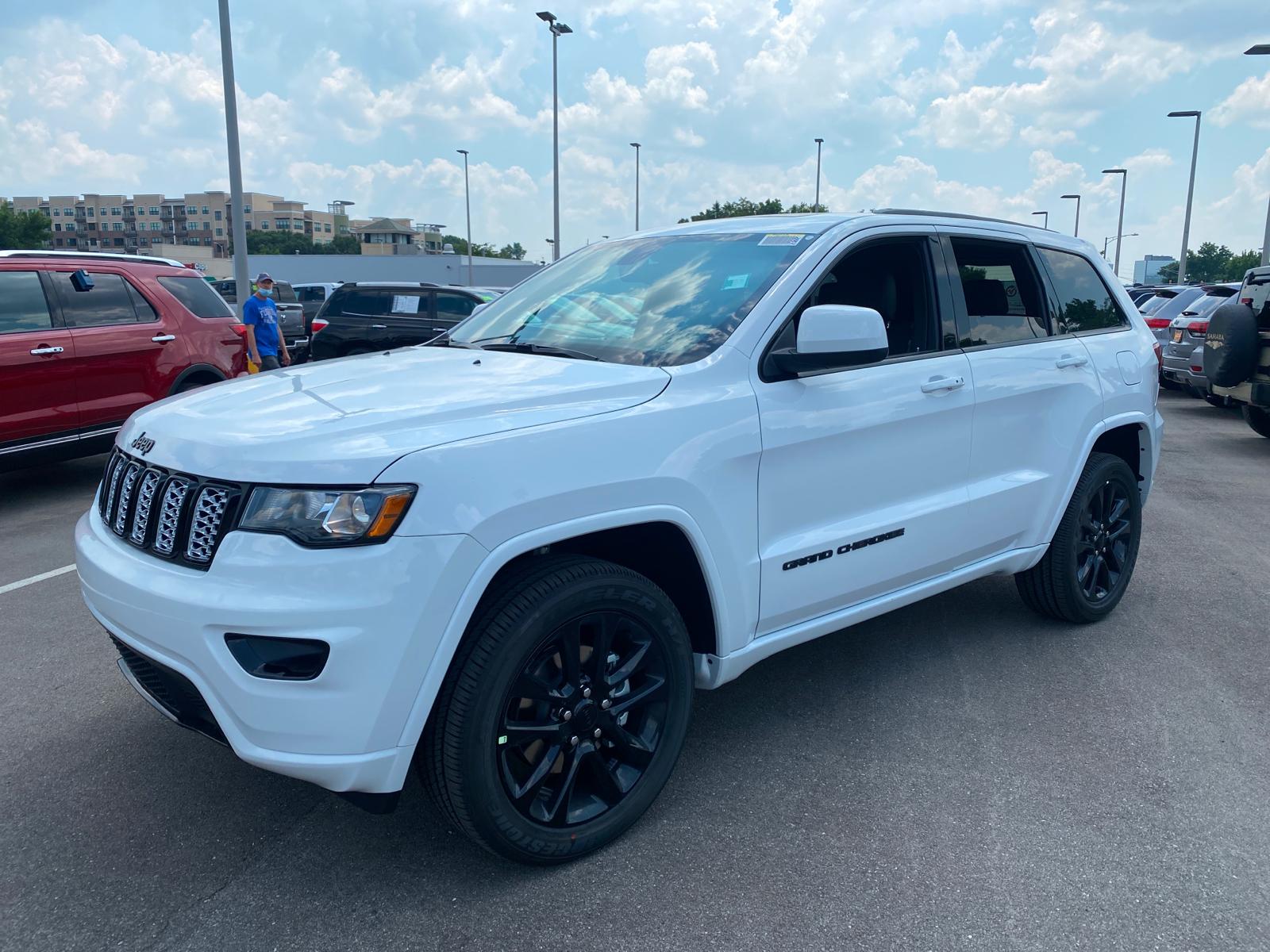 New 2020 Jeep Grand Cherokee Altitude 4×4 4WD Sport Utility