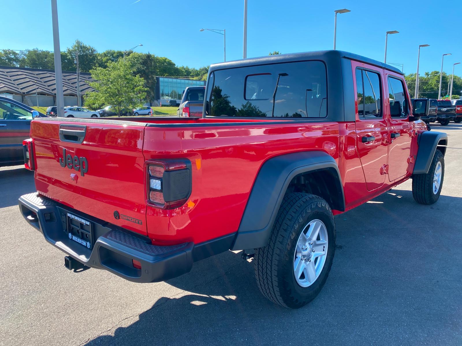 New 2020 Jeep Gladiator Sport S 4×4 4WD Crew Cab Pickup