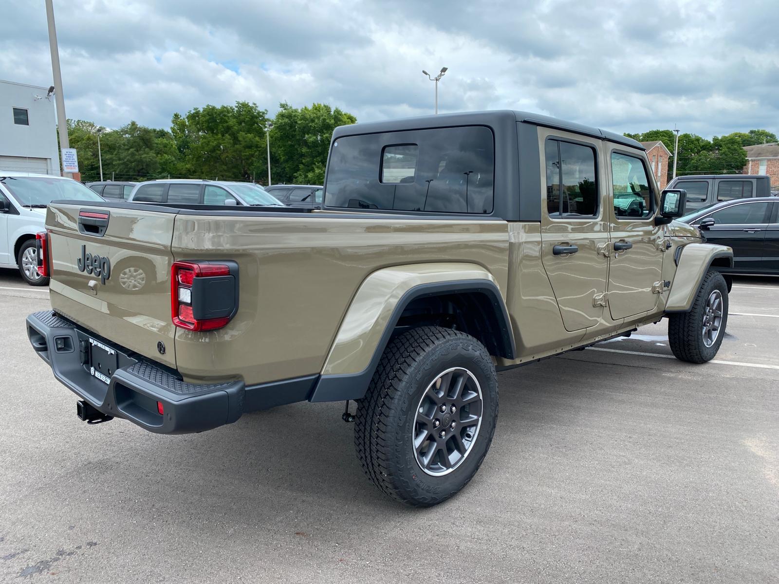 New 2020 Jeep Gladiator Sport S 4×4 4WD Crew Cab Pickup