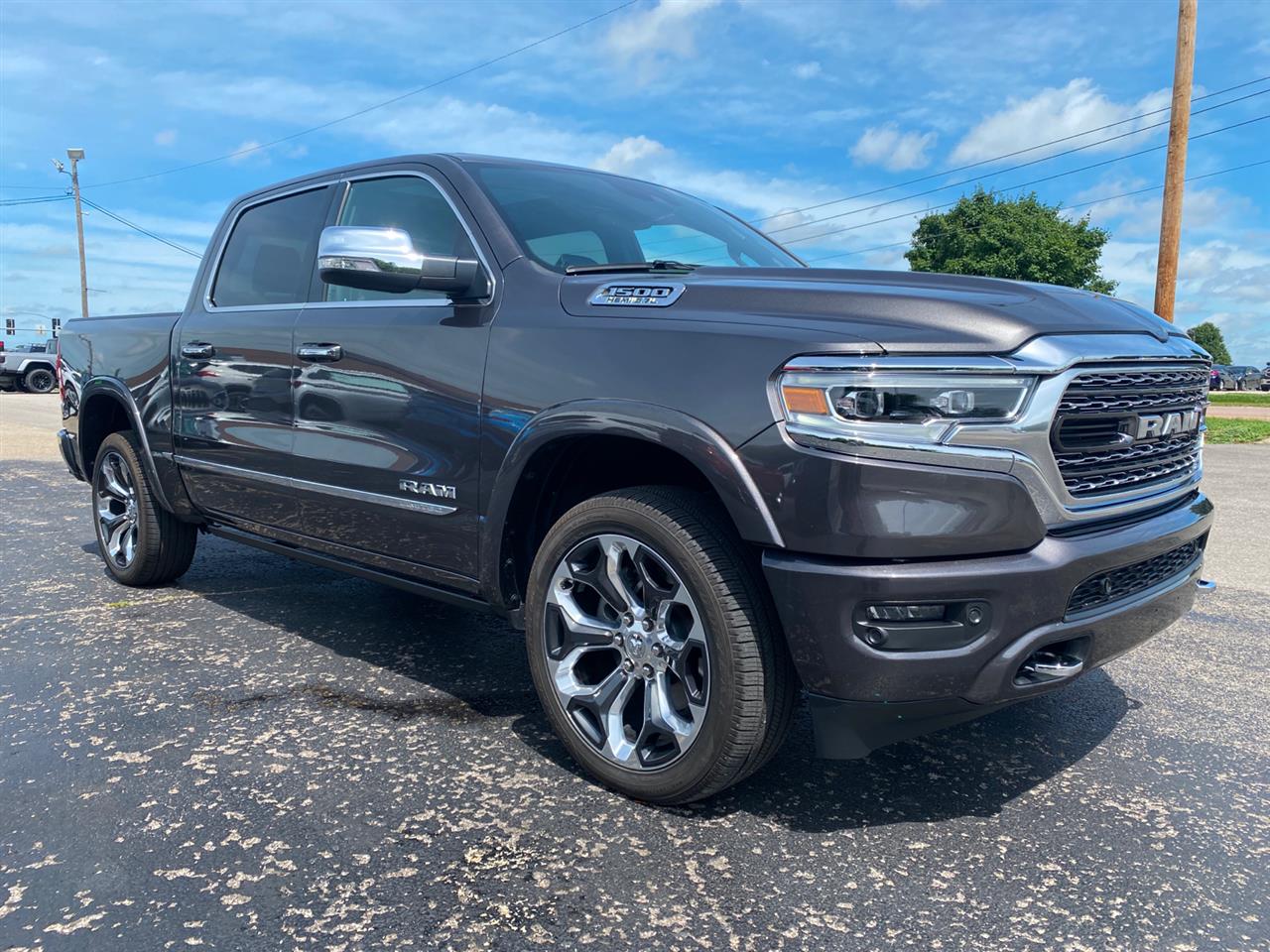 New 2020 Ram 1500 Limited 4×4 Crew Cab 5’7 Box 4×4 Crew Cab