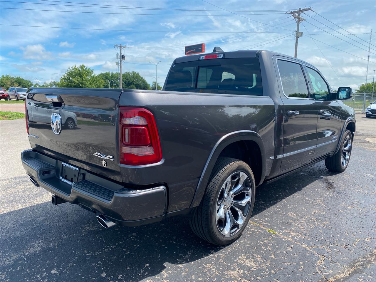 New 2020 Ram 1500 Limited 4×4 Crew Cab 5’7 Box 4×4 Crew Cab