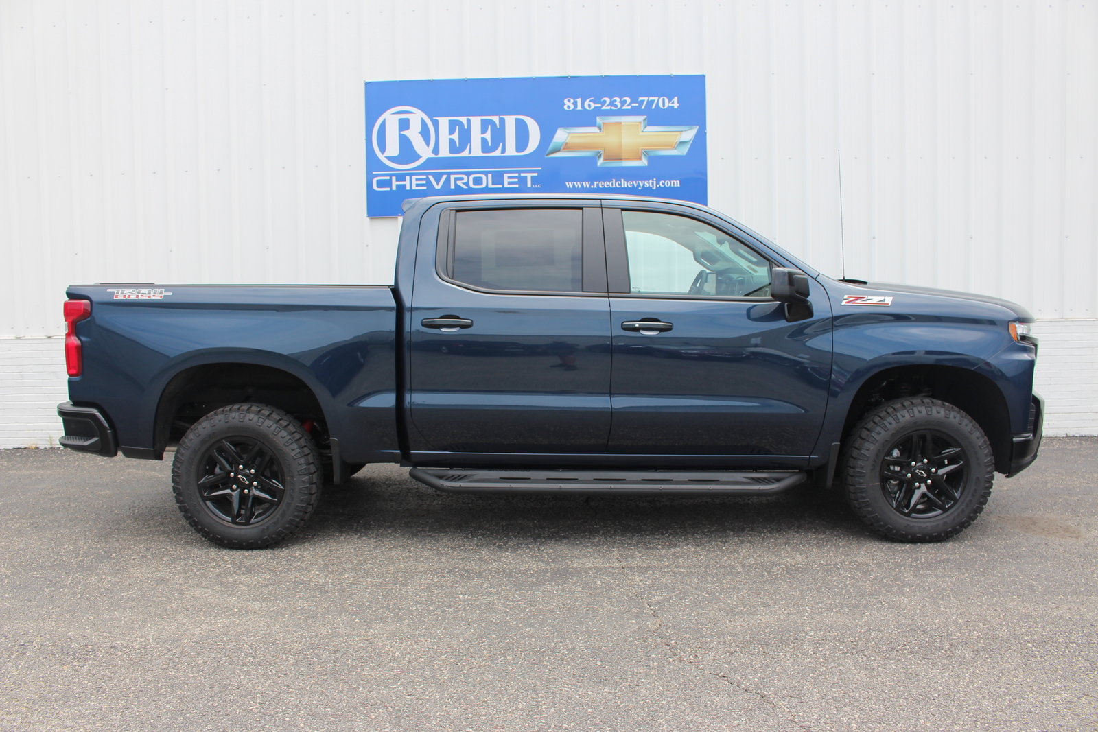 New 2020 Chevrolet Silverado 1500 4WD Crew Cab 147 LT Trail Boss 4WD ...