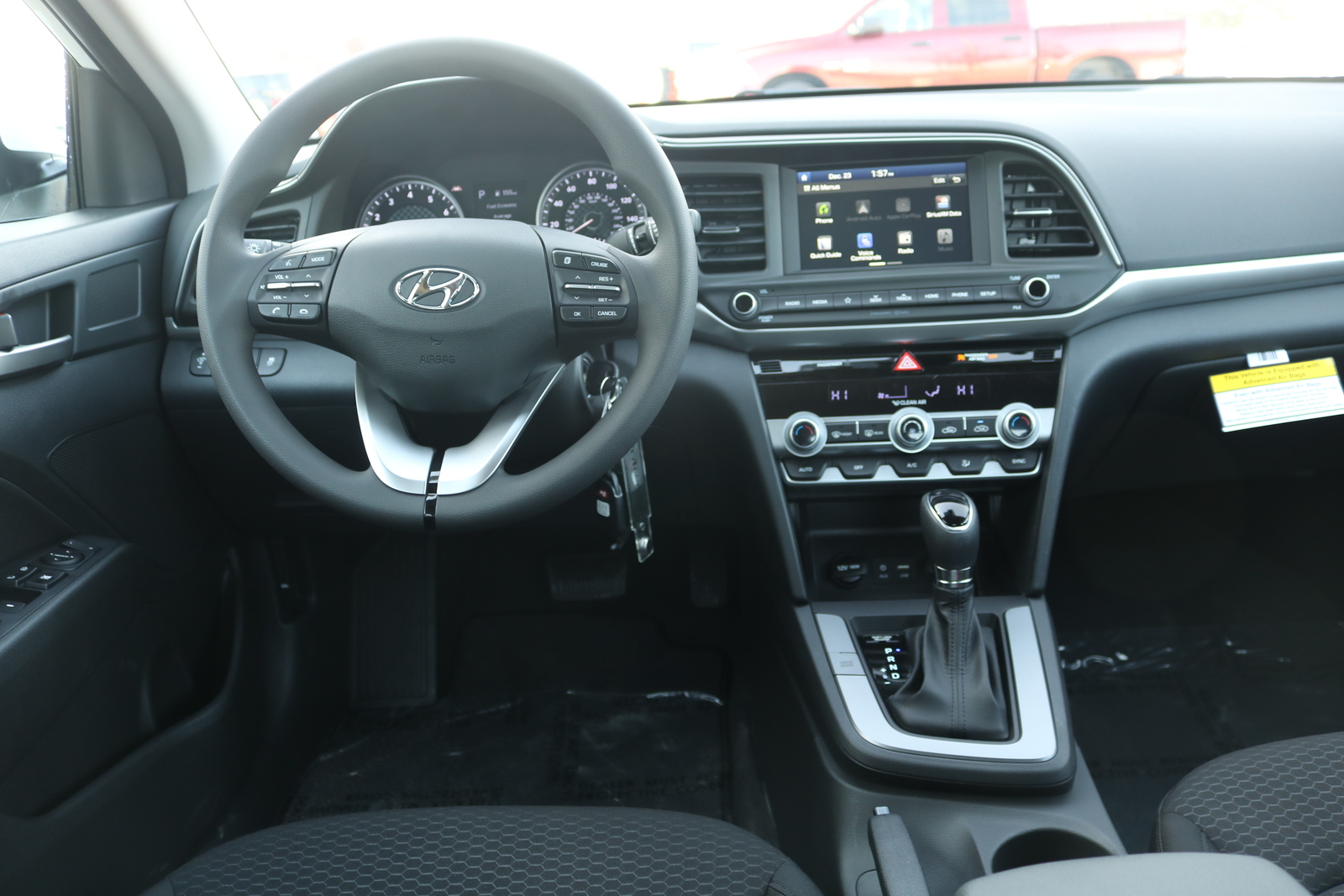 new-2020-hyundai-elantra-sel-ivt-fwd-4dr-car